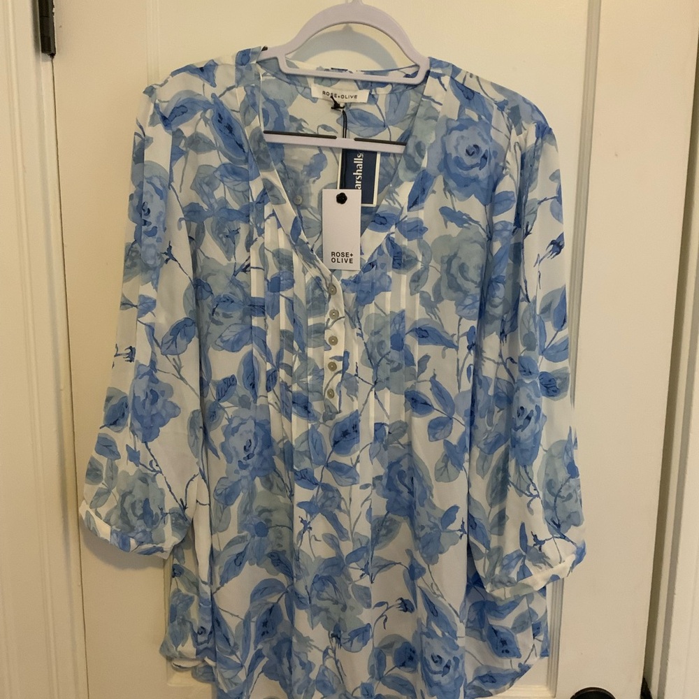 Rose & Olive Women's Blue Floral Blouse